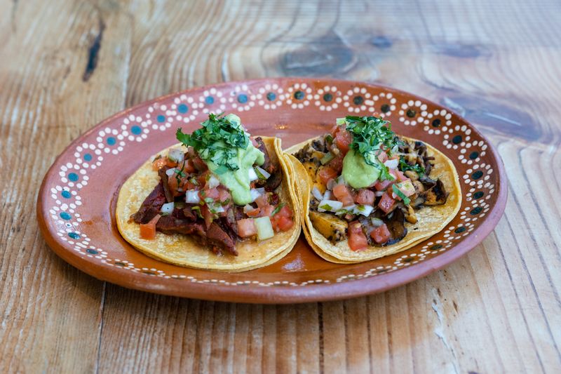 Carne asada street taco with lime